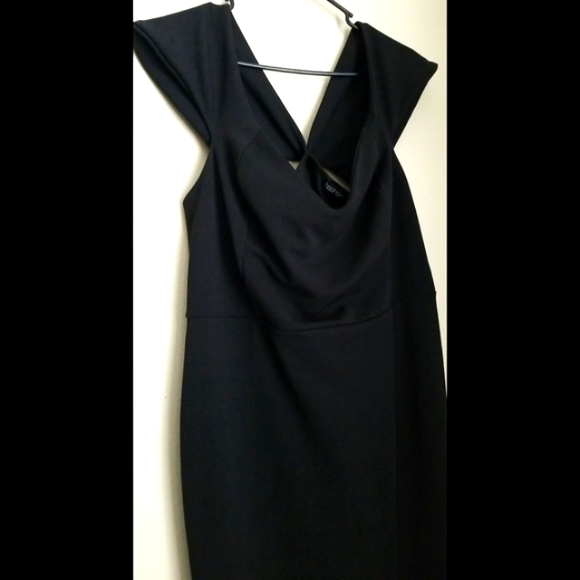 🆕️ LISTING!! BOOHOO OFF SHOULDER WRAP MIDI DRESS - Picture 9 of 16
